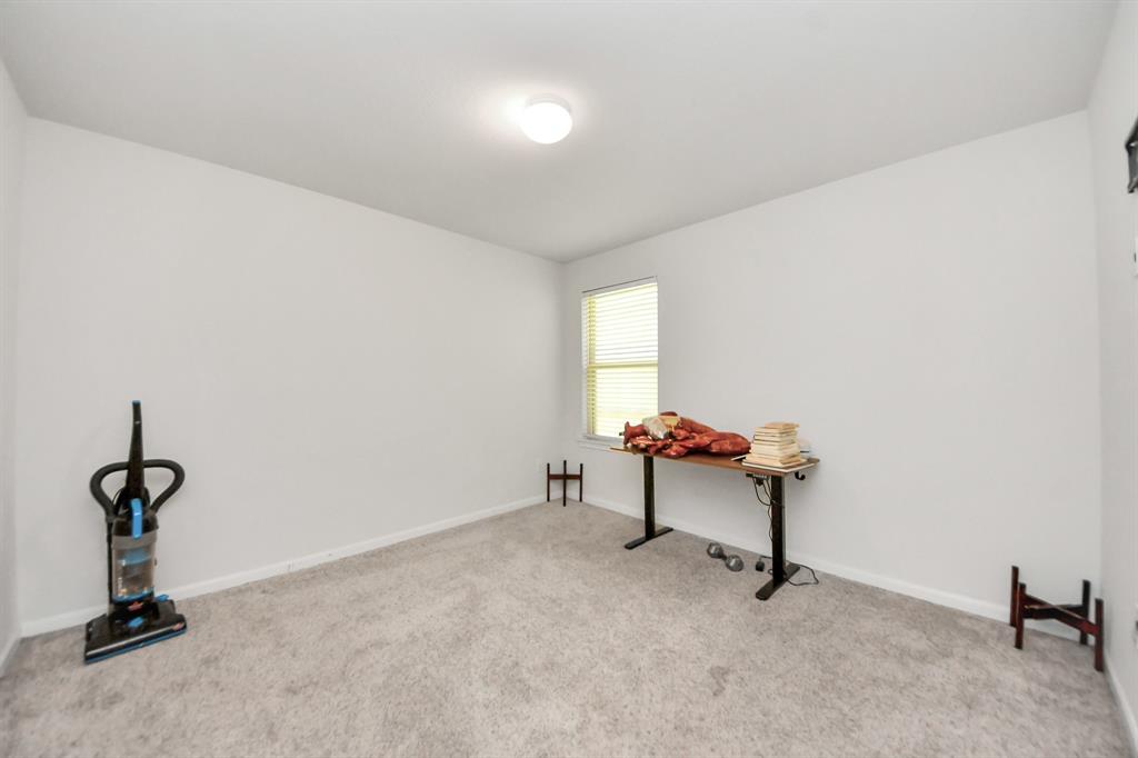 1404 Woods Lake Court