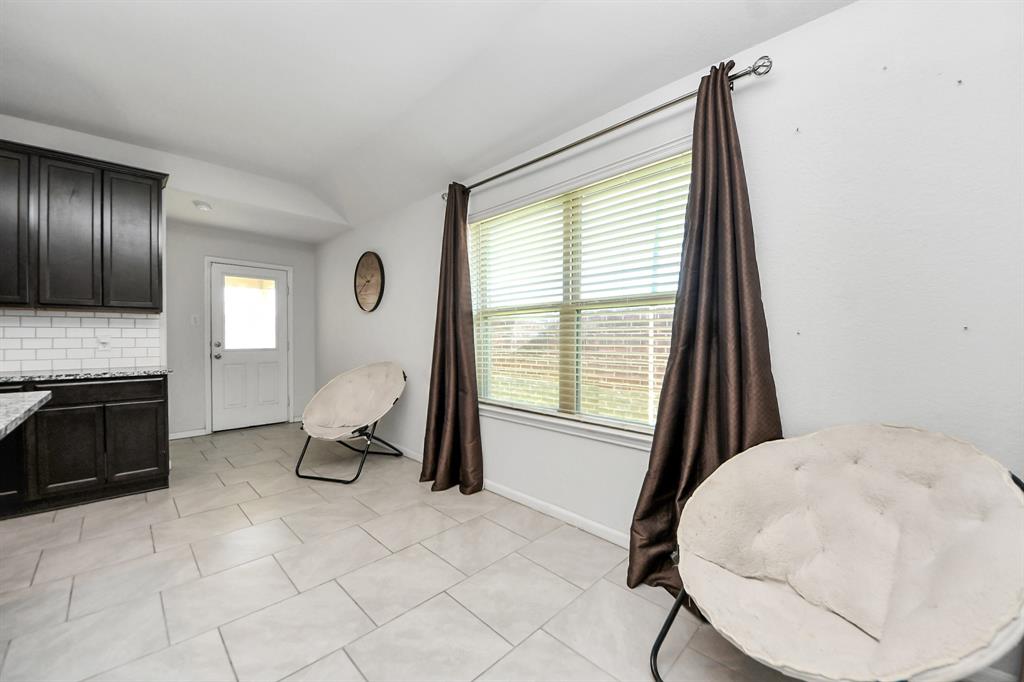 1404 Woods Lake Court