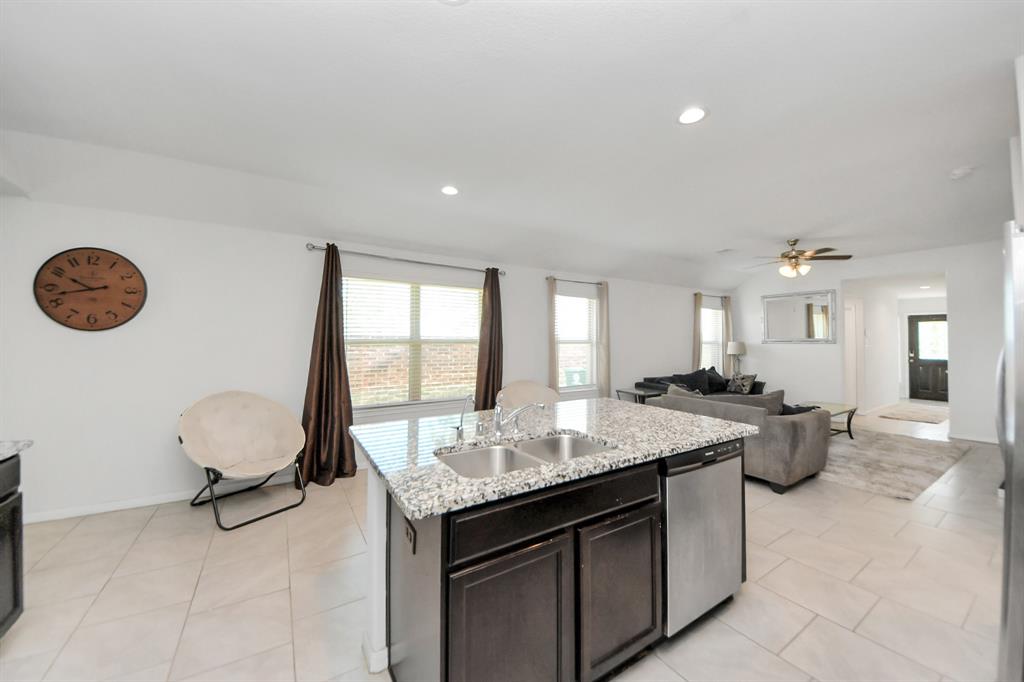1404 Woods Lake Court