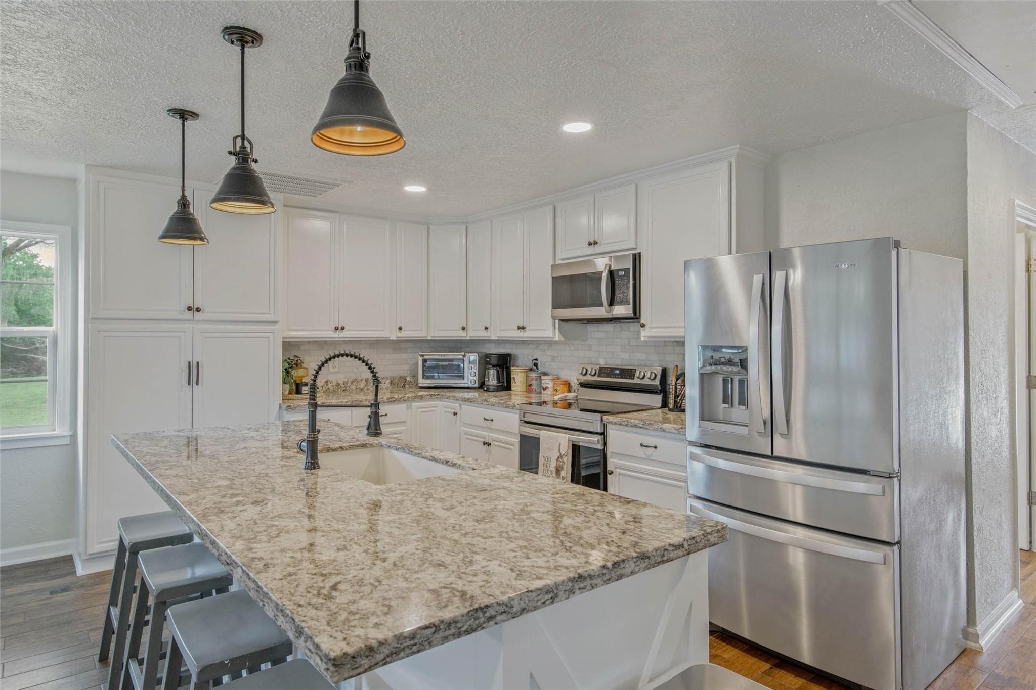 4112 Scenic View Drive