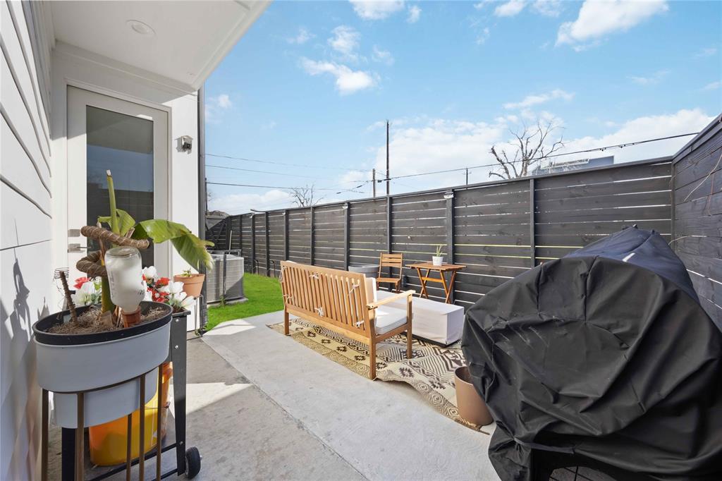 2422 Briley Street