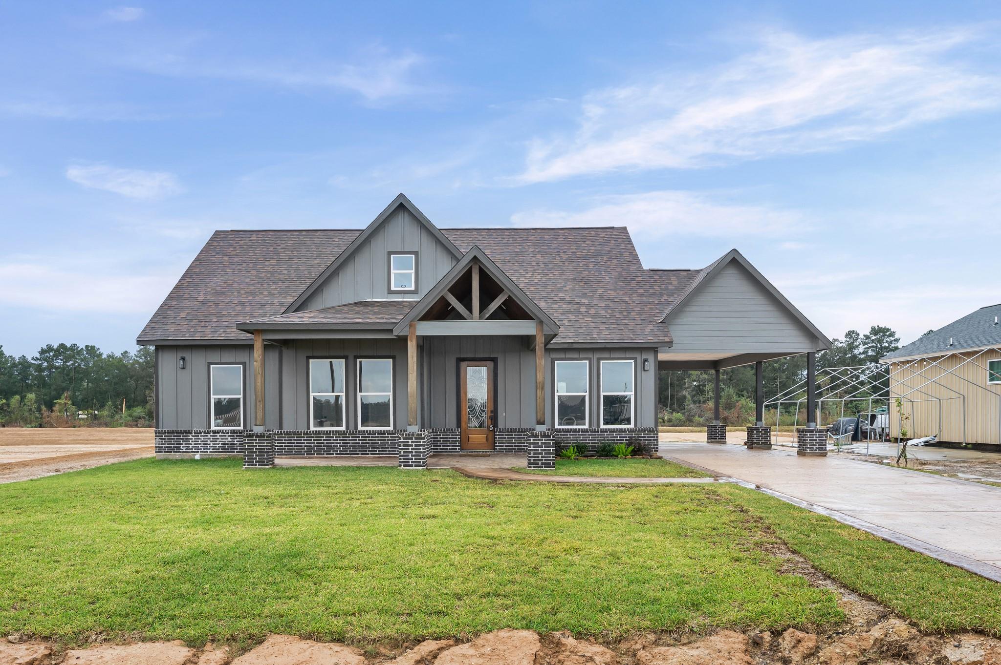 1242 Long Leaf Pine Street