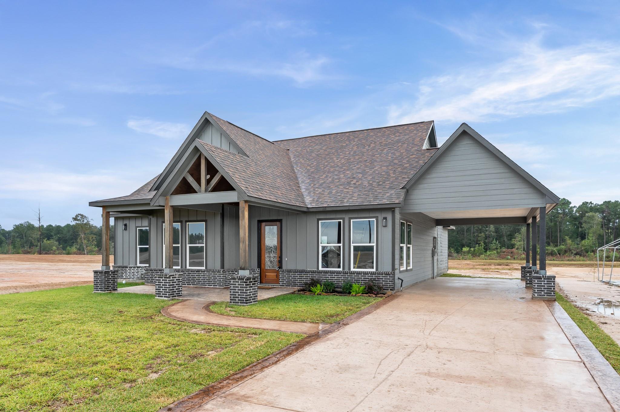 1242 Long Leaf Pine Street