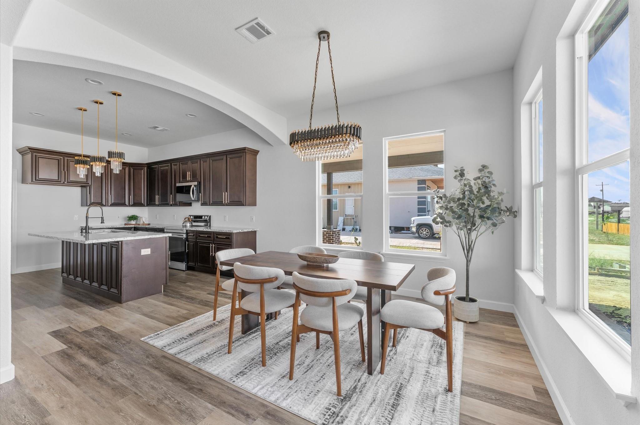 1242 Long Leaf Pine Street