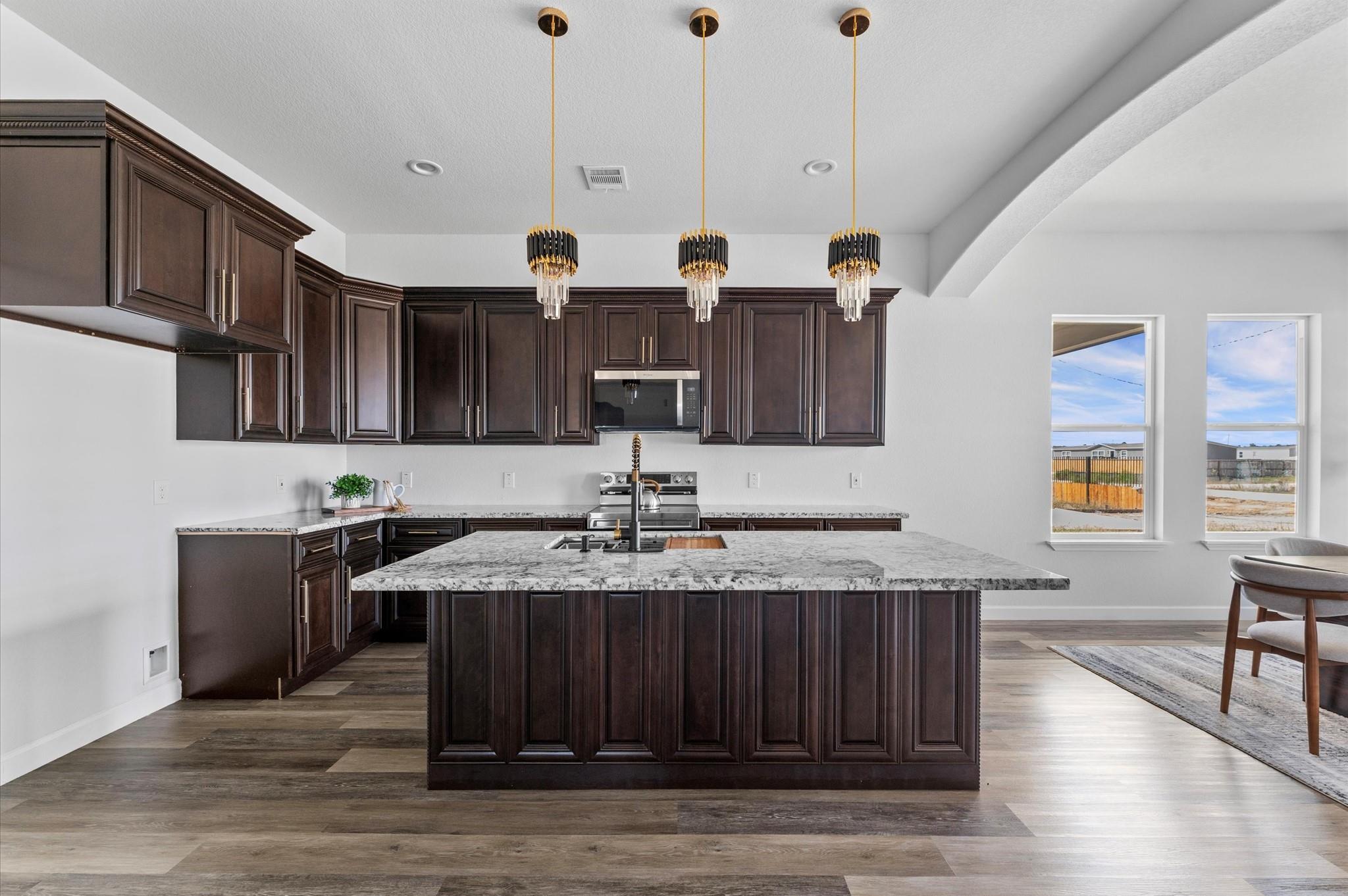 1242 Long Leaf Pine Street