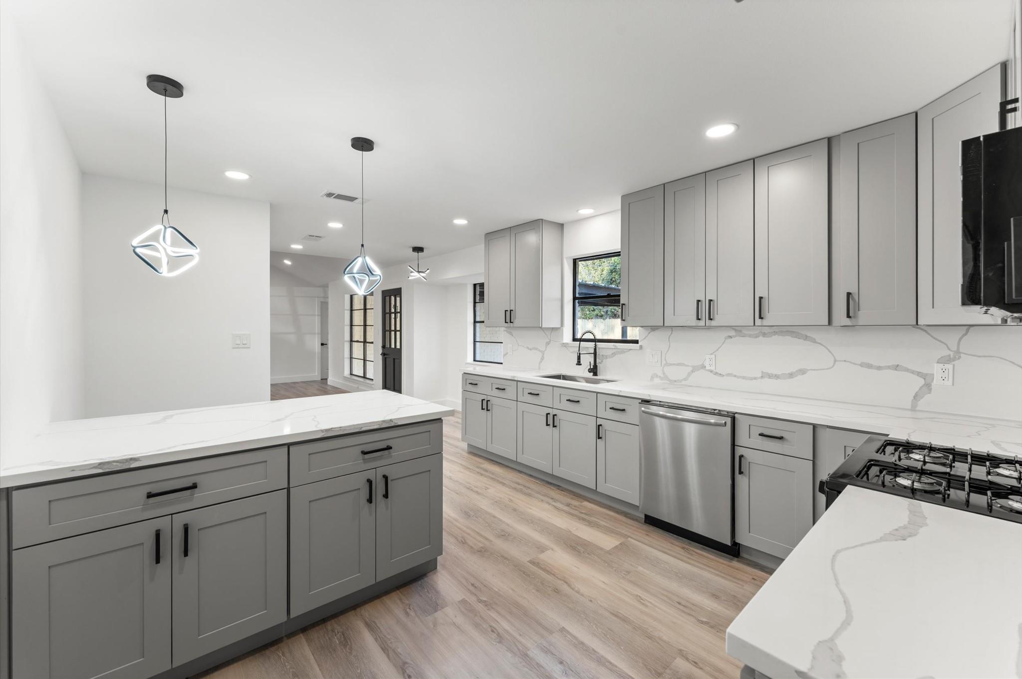 29514 Loddington Street