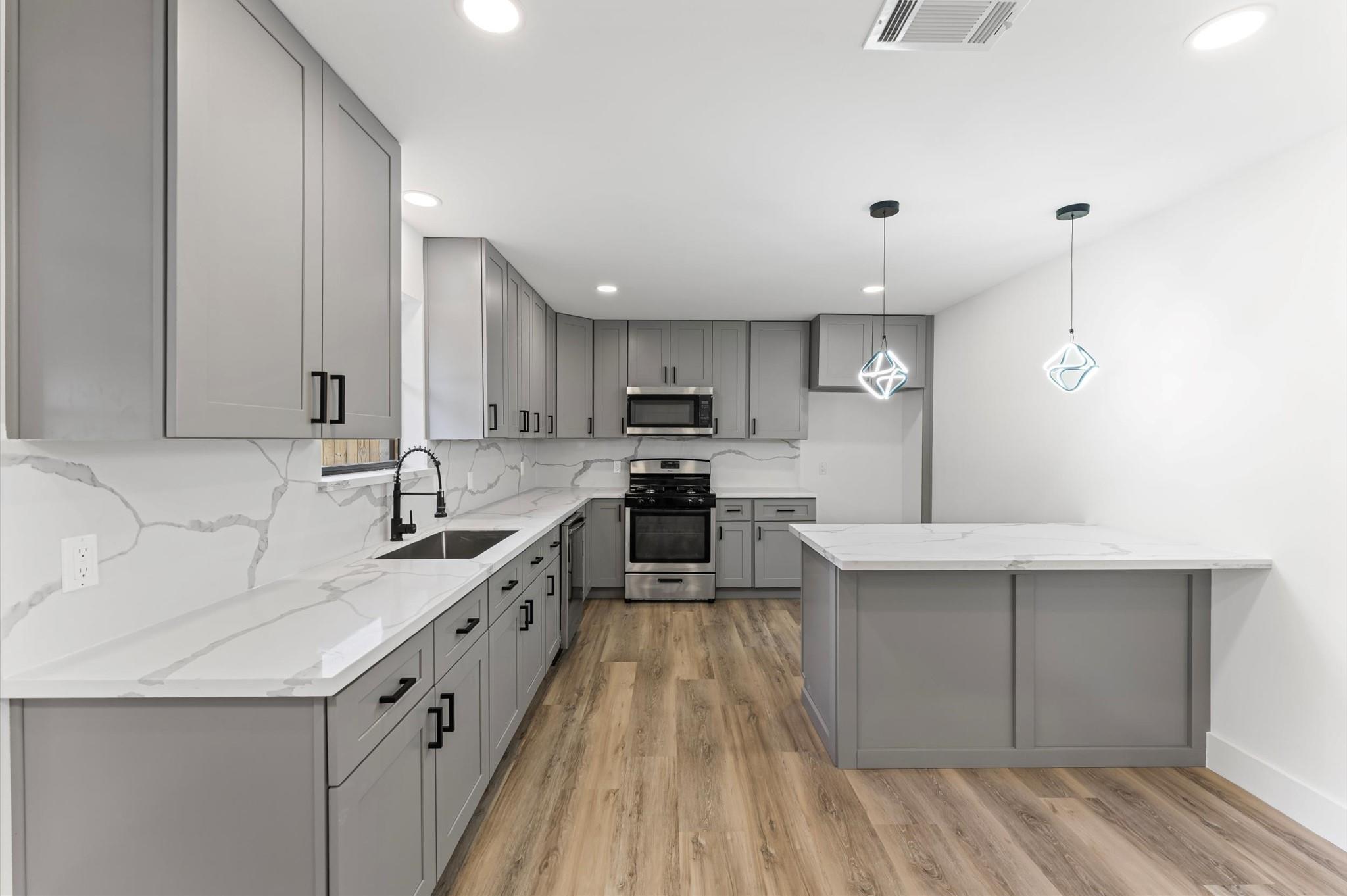 29514 Loddington Street