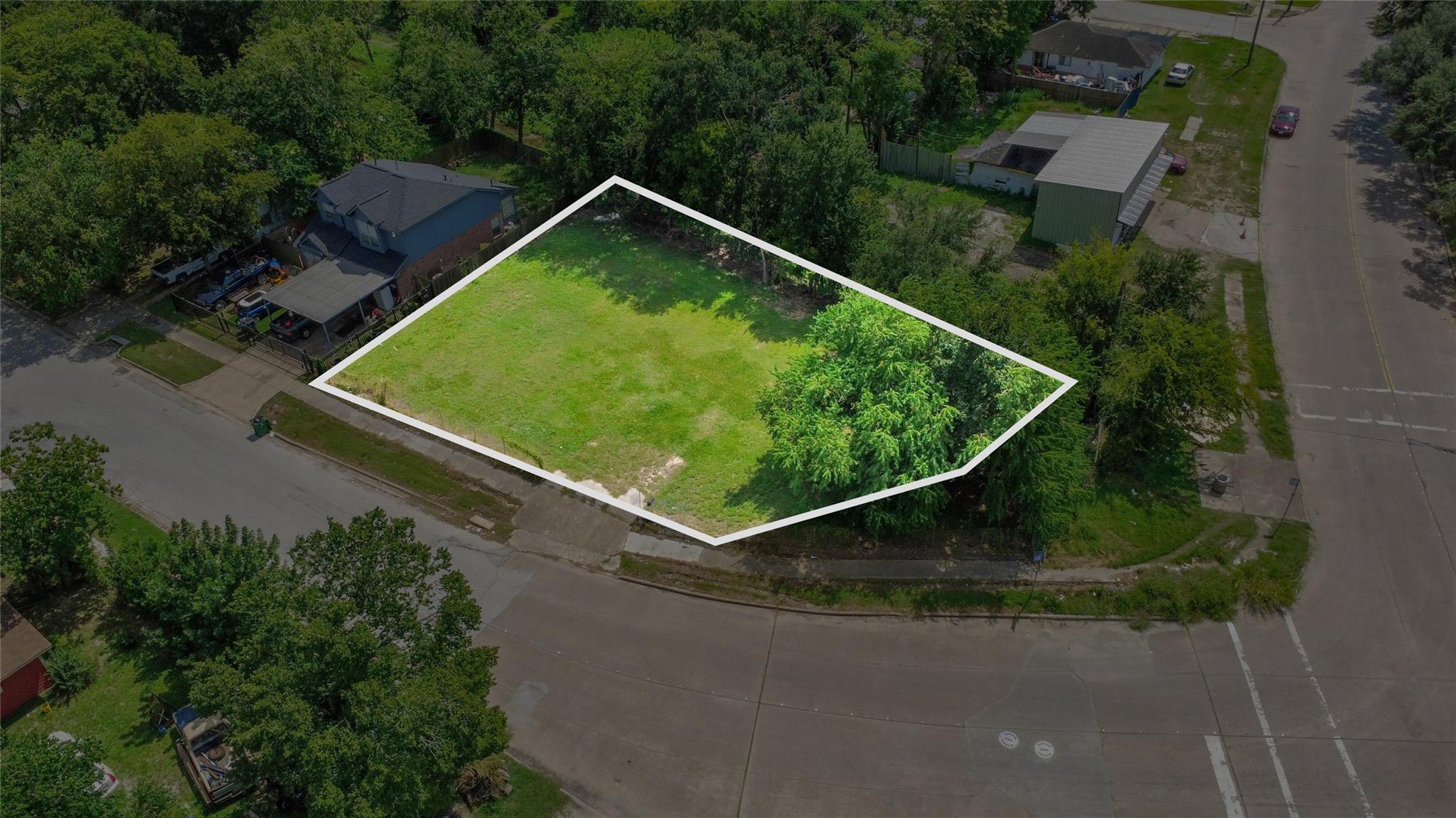 4710 Pershing Street