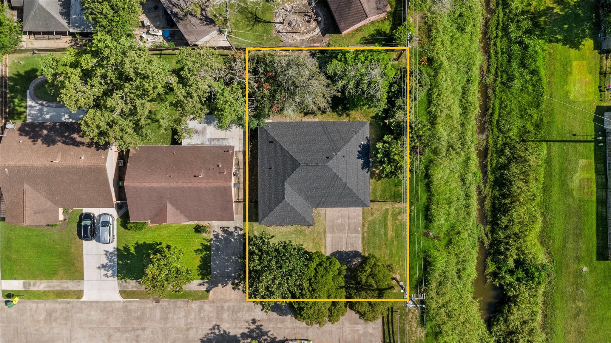 5102 Tavenor Lane