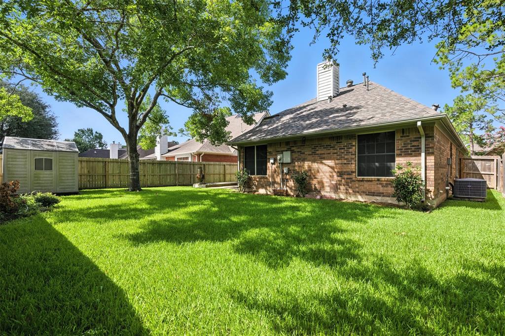 14335 Fair Knoll Way