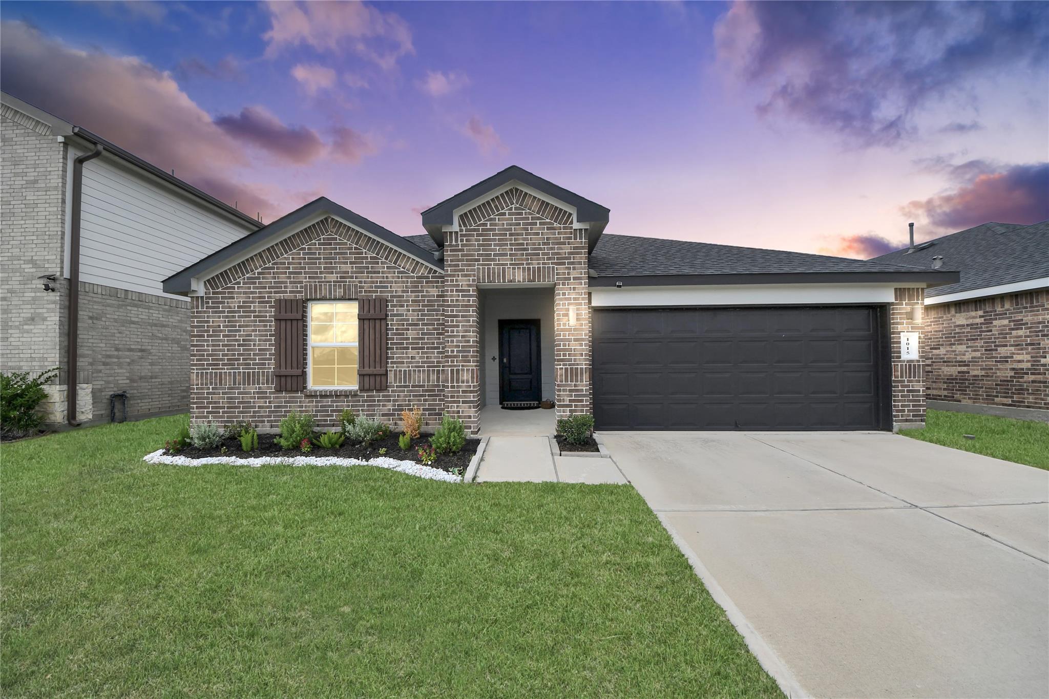 1015 Kinder Sky Lane