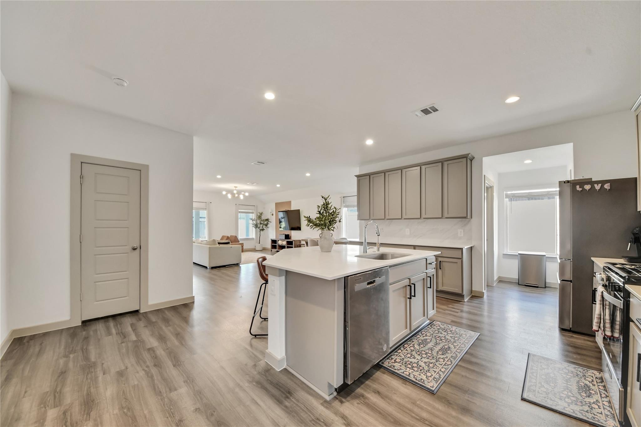 1015 Kinder Sky Lane