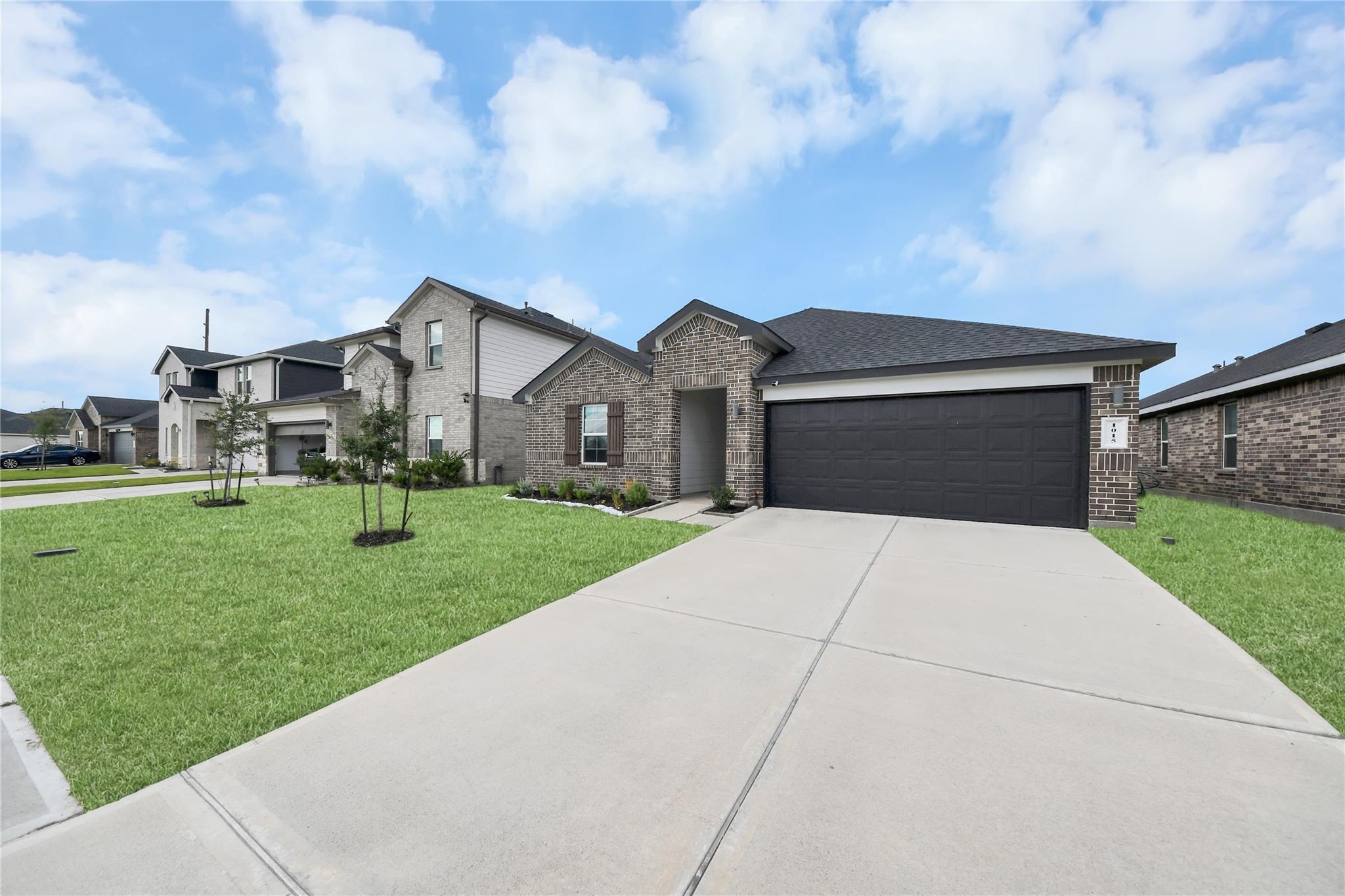 1015 Kinder Sky Lane