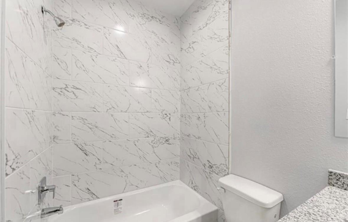 8204 Moonbeam Street # B, Houston Unit: B