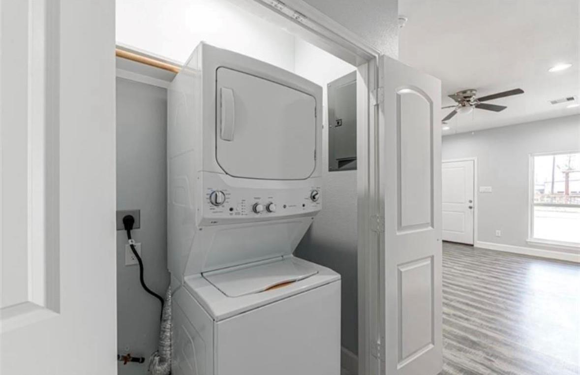 8204 Moonbeam Street # B, Houston Unit: B