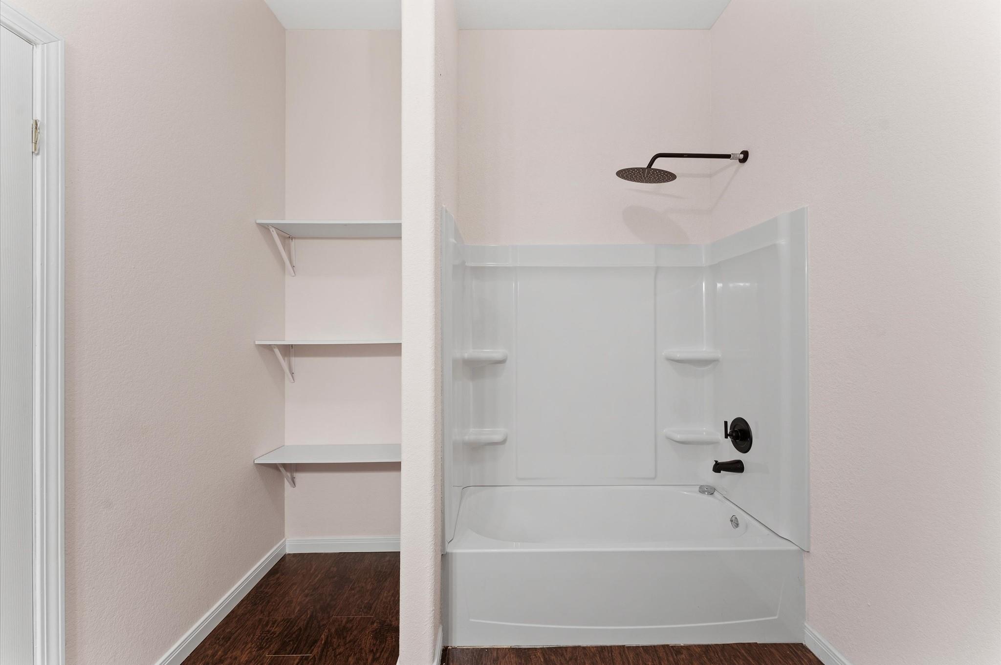 1216 Peter Pine Street