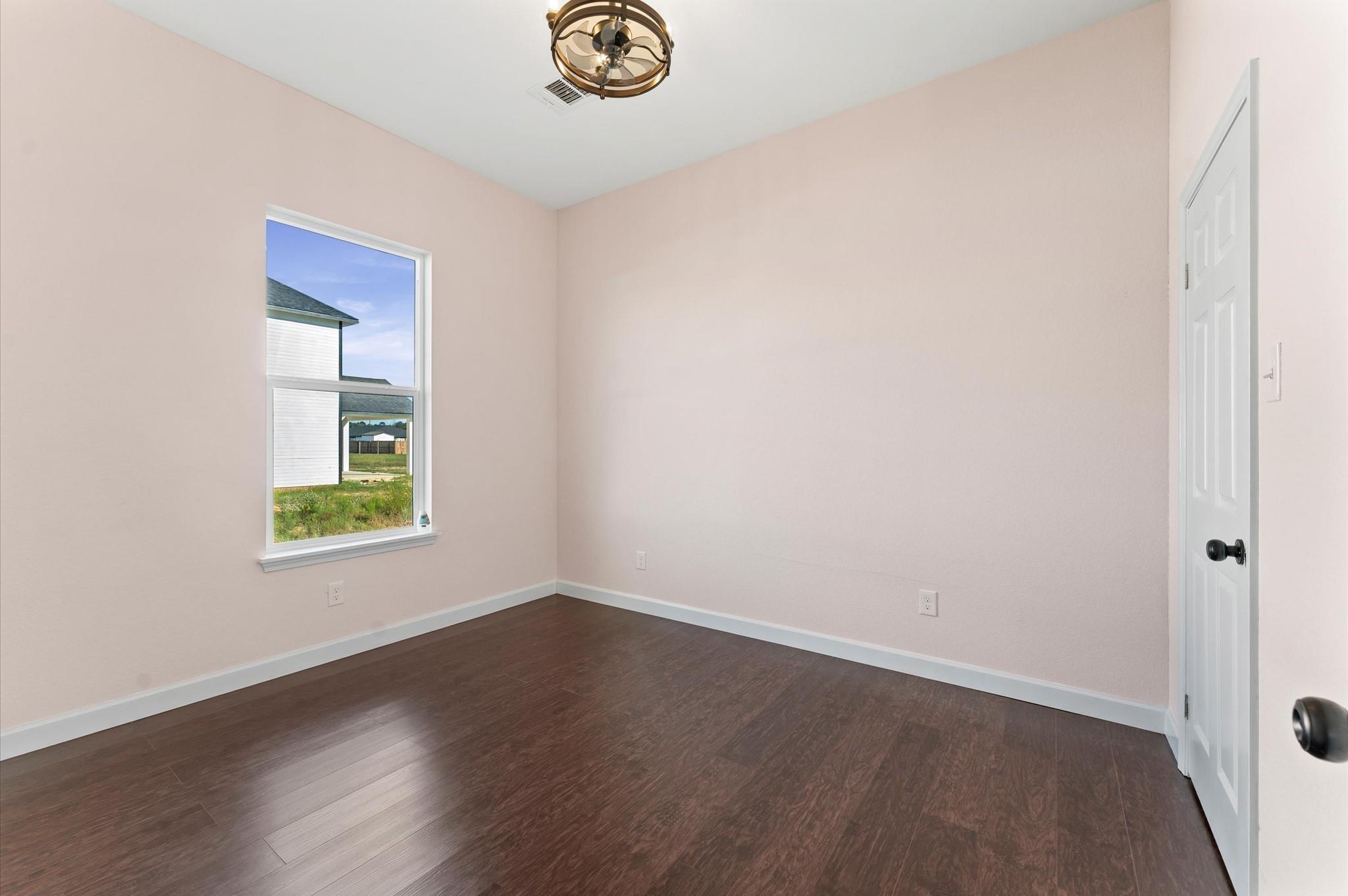 1216 Peter Pine Street