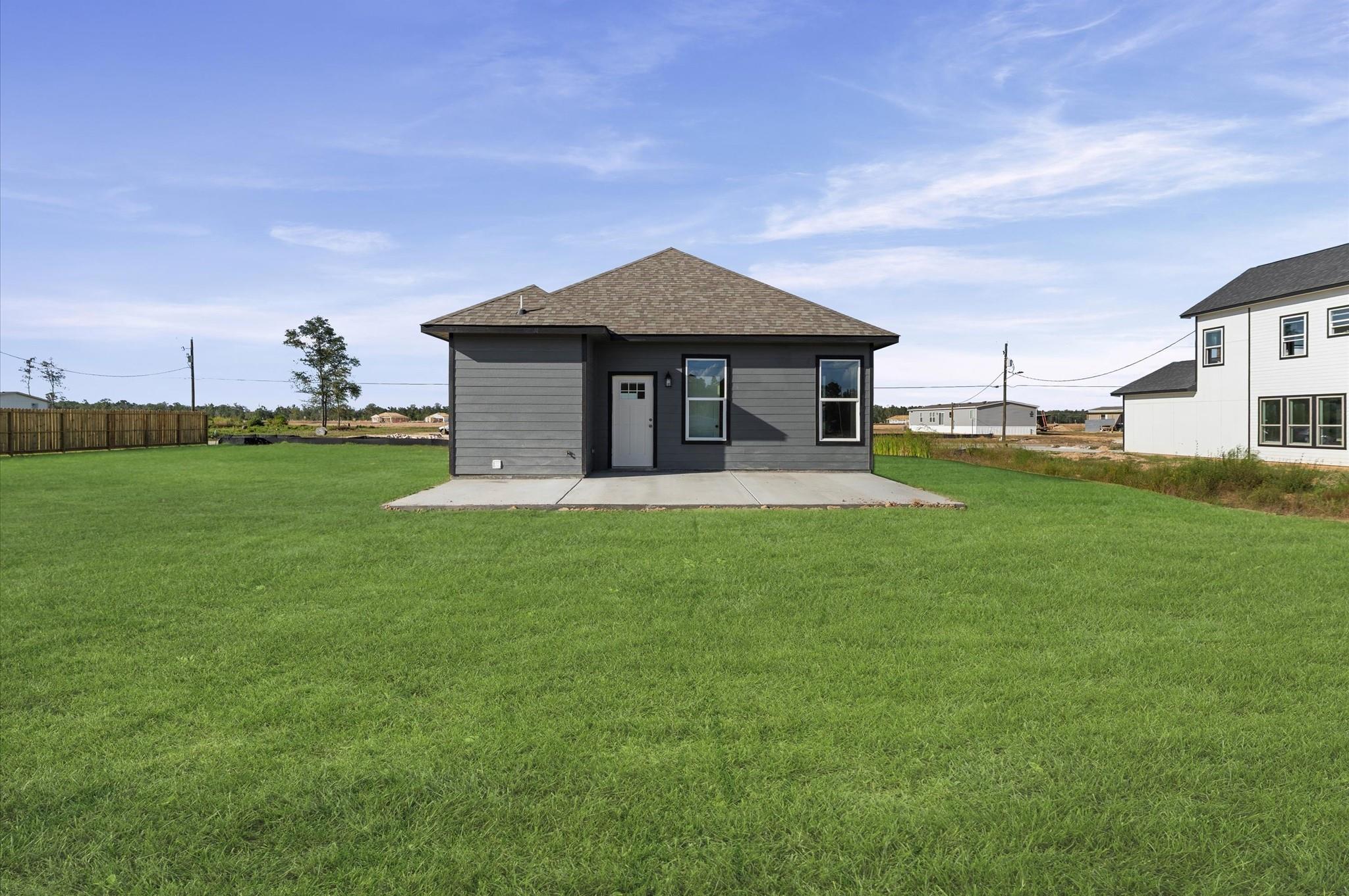 1216 Peter Pine Street