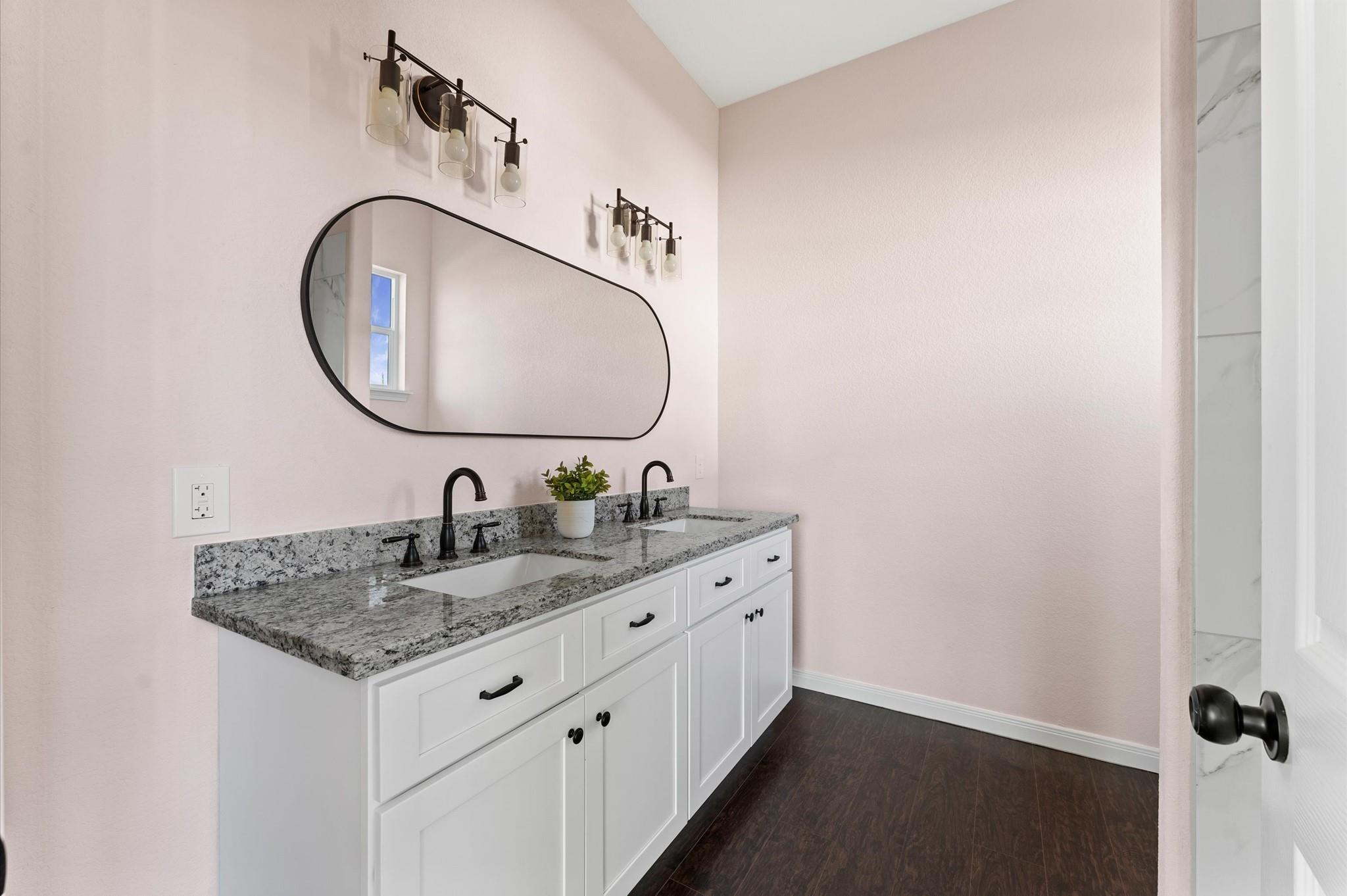 1216 Peter Pine Street