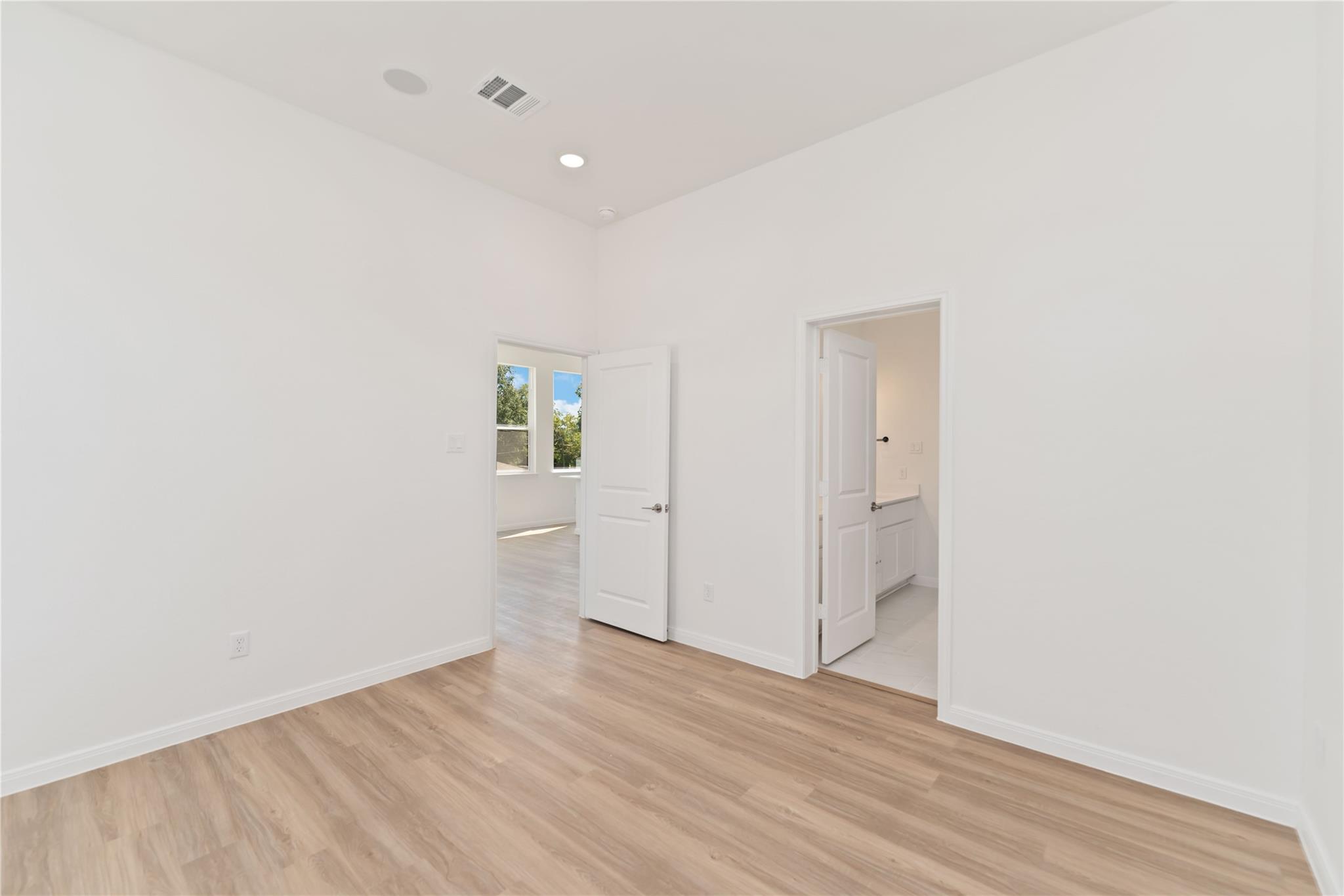 4710 Mallow Street Unit: C/D