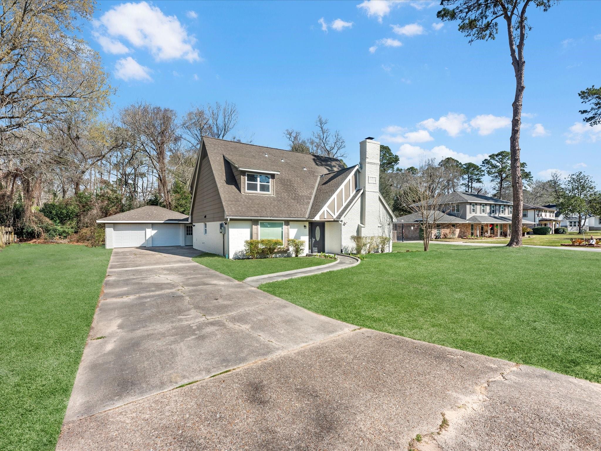 740 River Plantation Drive