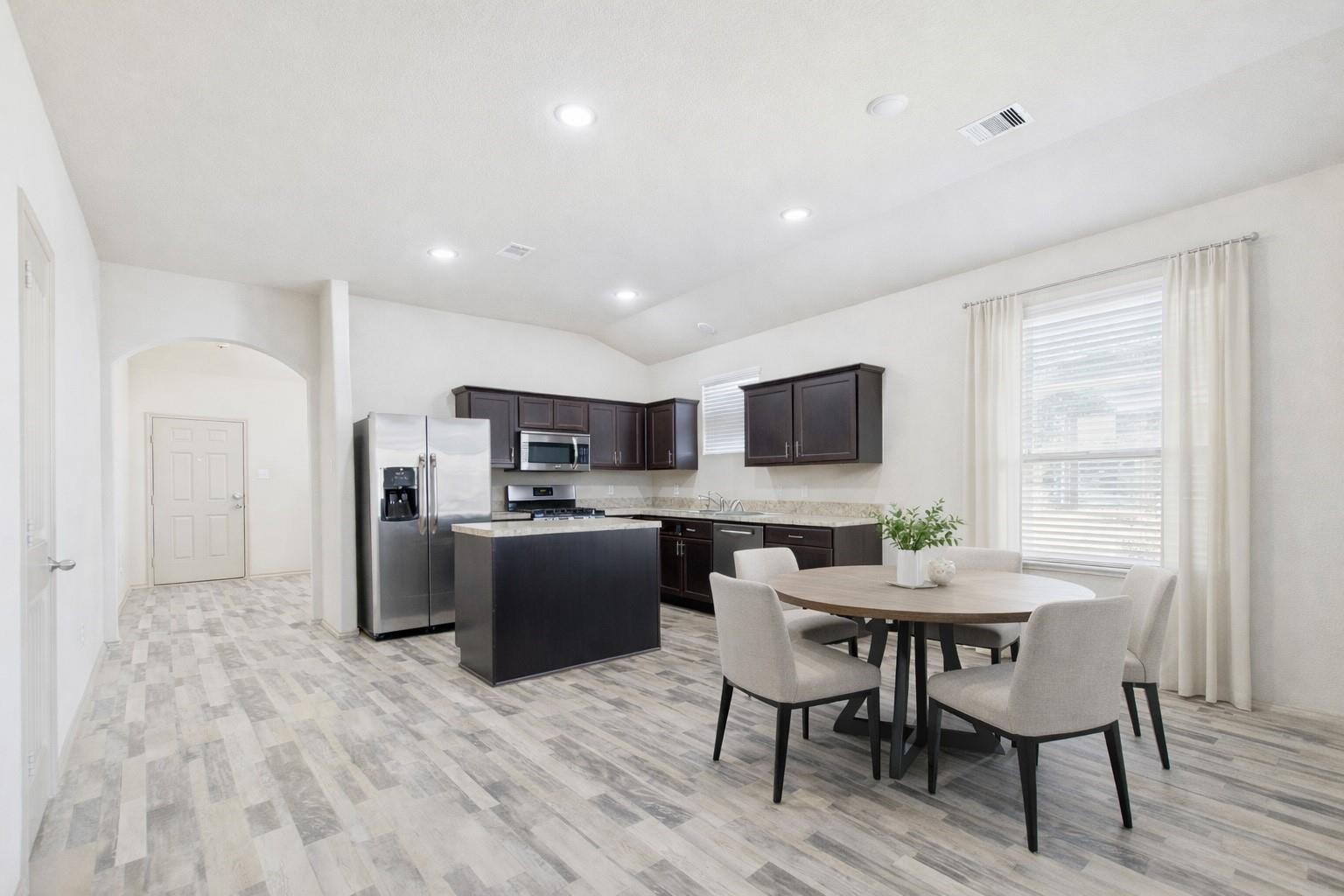 5206 Rosehill Ridge Court