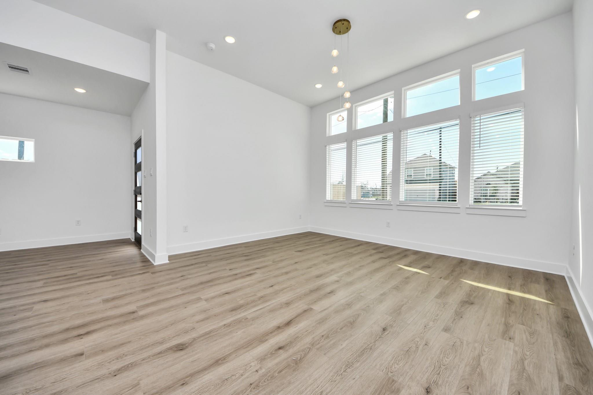 5506 Bacher St Street Unit: A/B