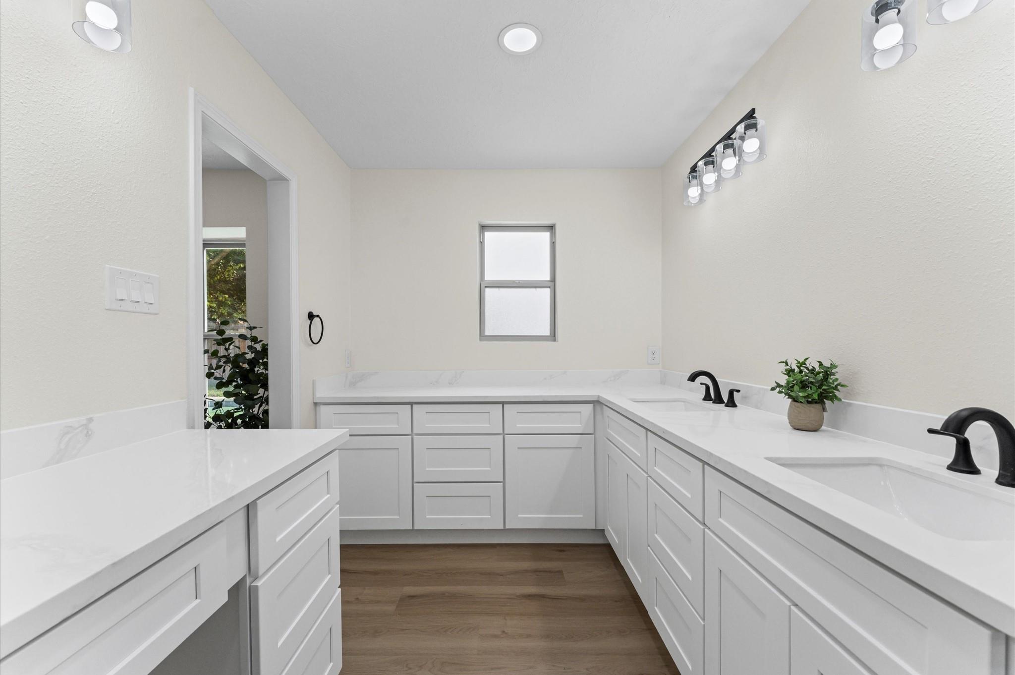 2914 Riata Lane, Houston