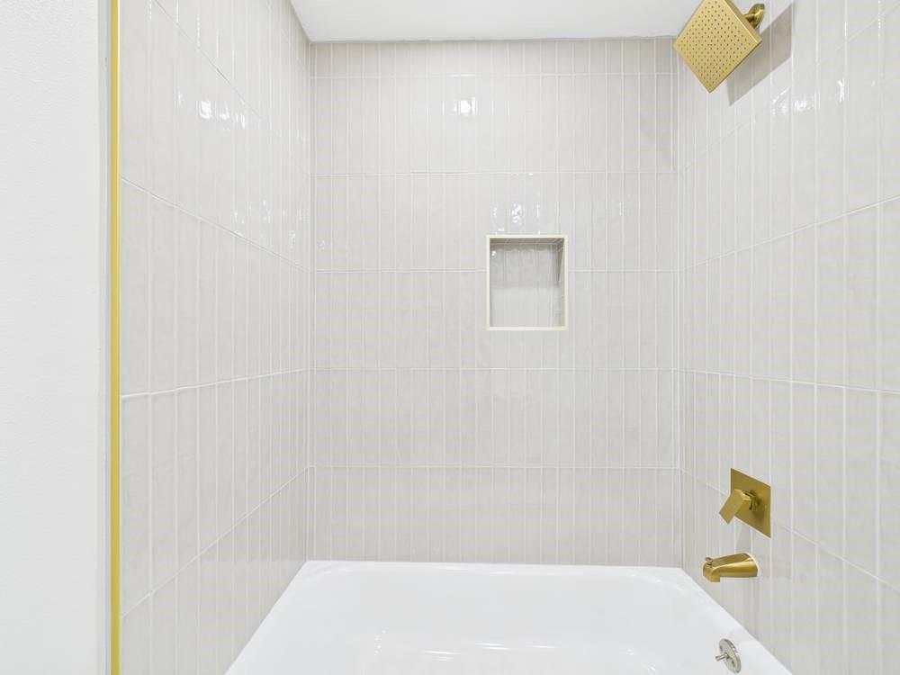 2012 Catamaran Drive