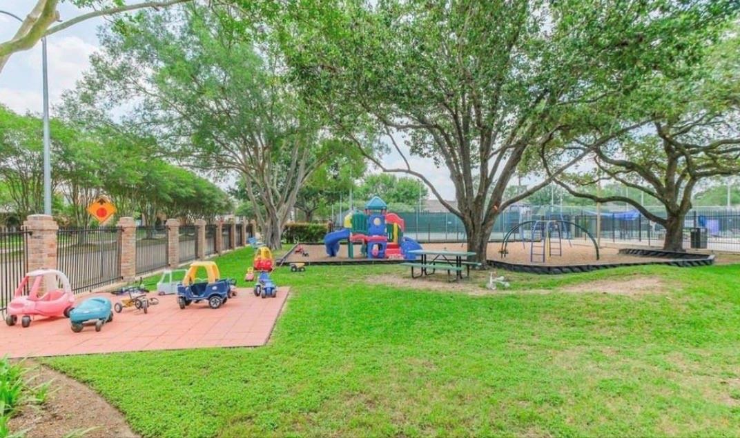 14401 Misty Meadow Ct