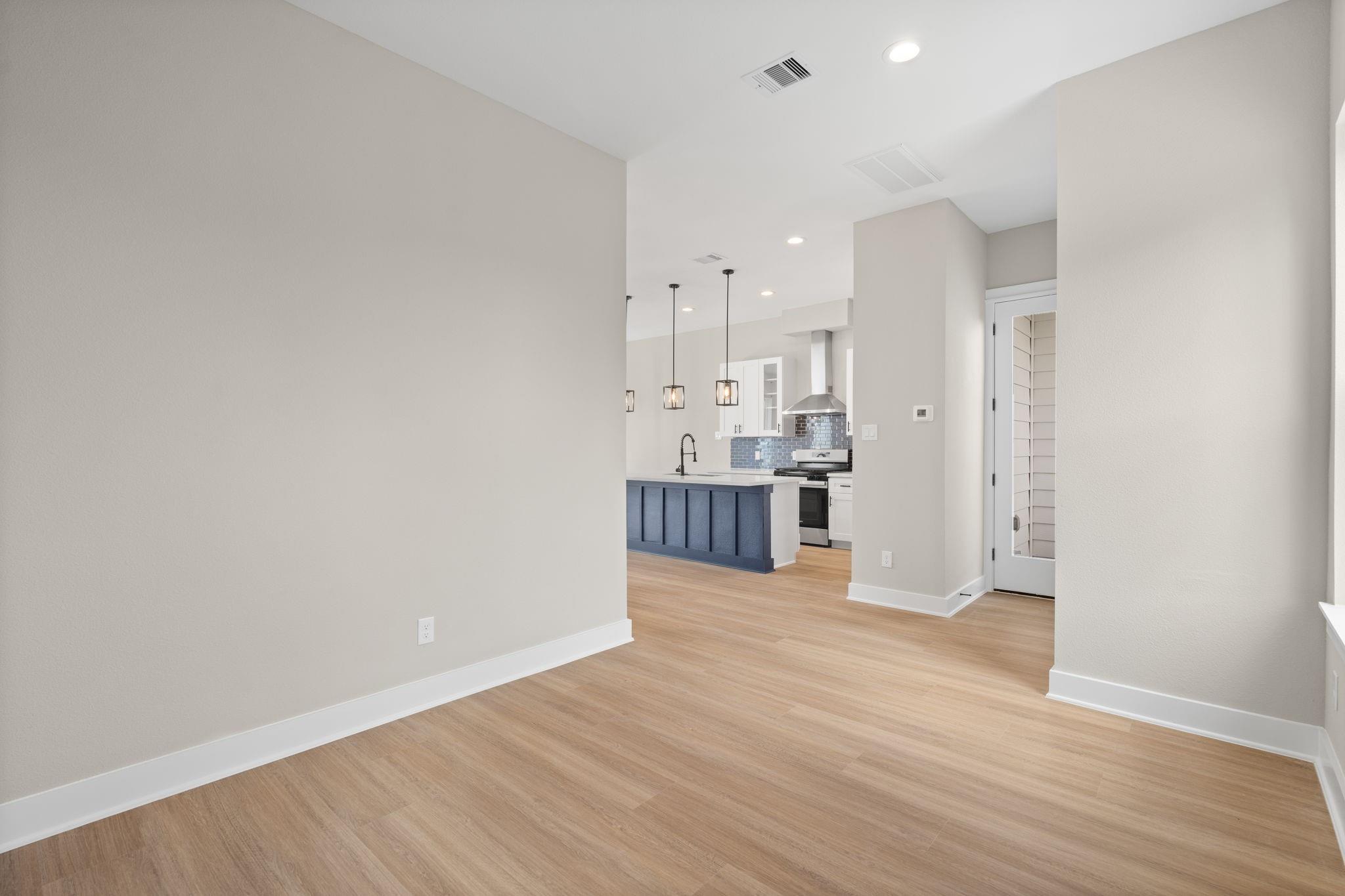 5828 Highland Sun Lane