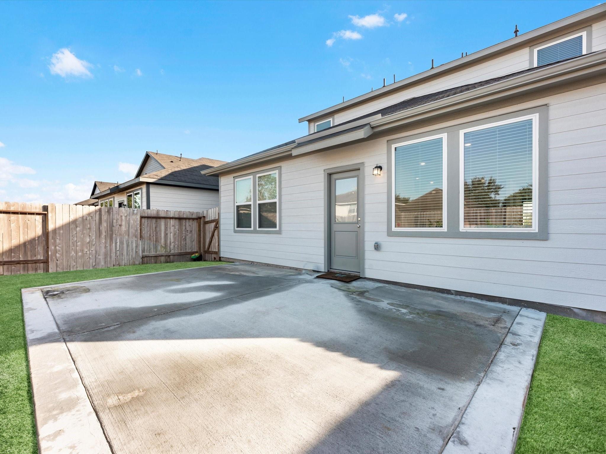 1930 Whispering River Drive