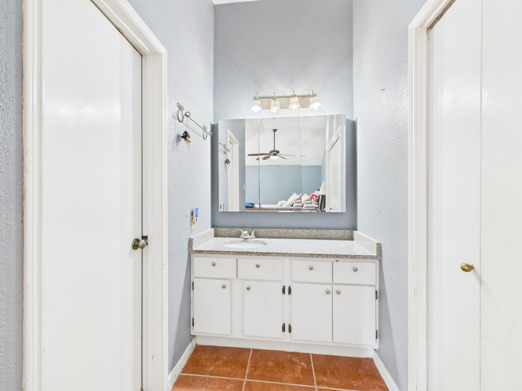 16207 N Meadow Drive