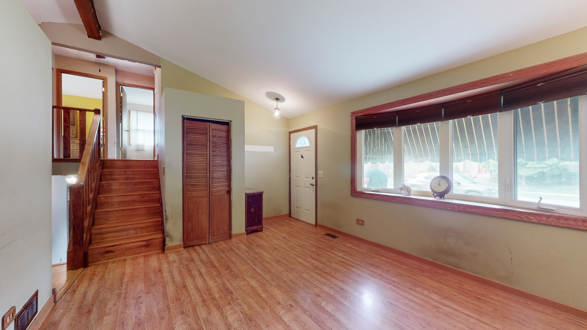 301 GREENVIEW Drive