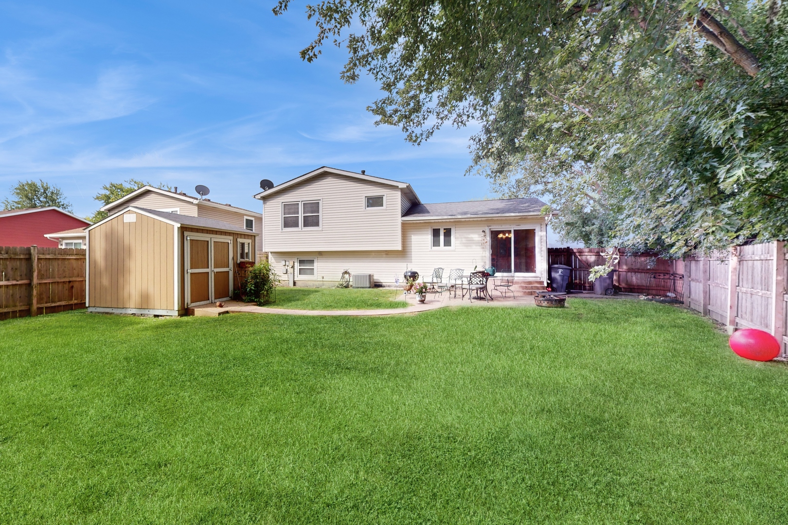 301 GREENVIEW Drive