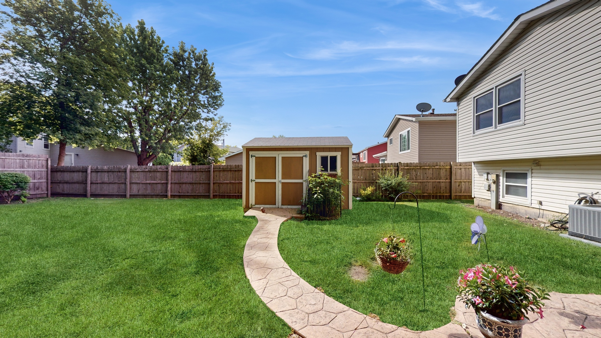 301 GREENVIEW Drive