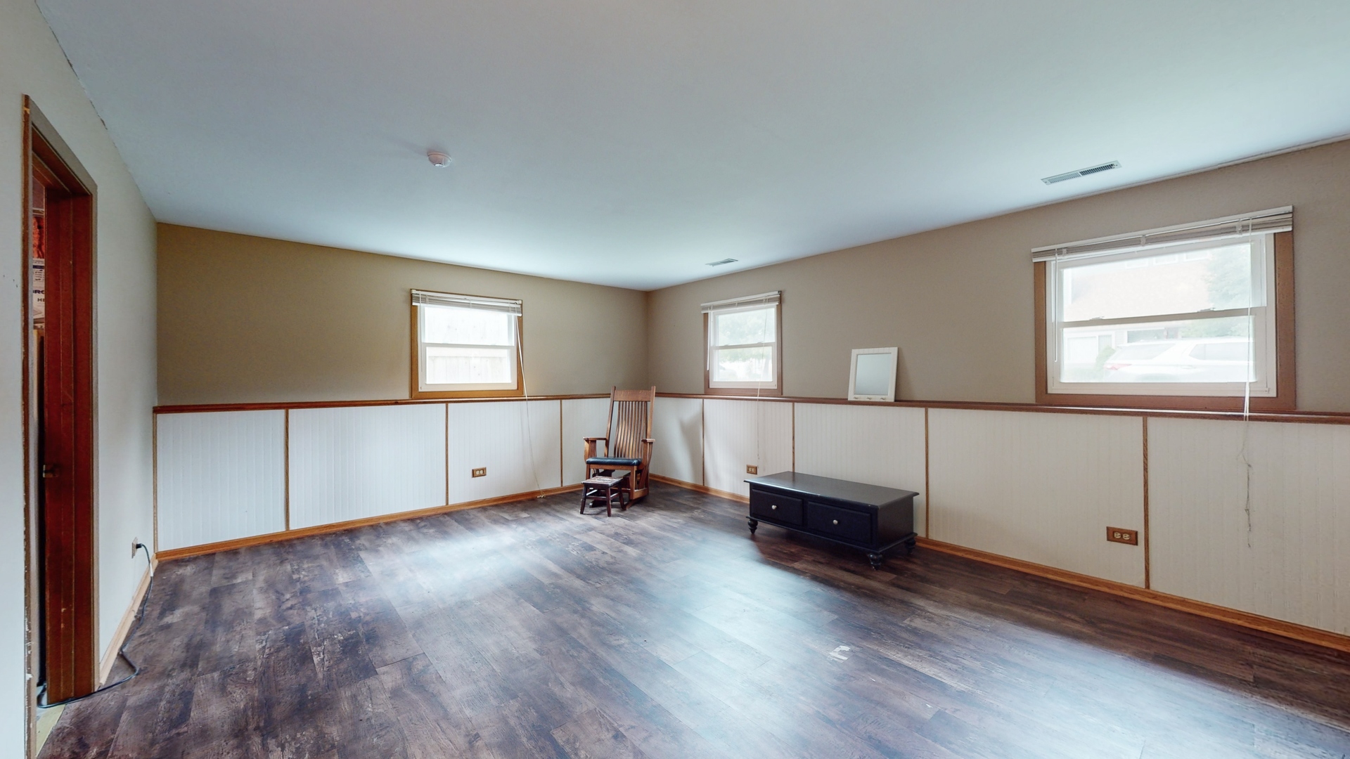 301 GREENVIEW Drive