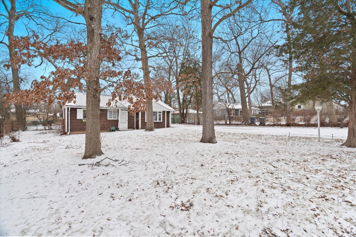 17843 W Chippewa Road