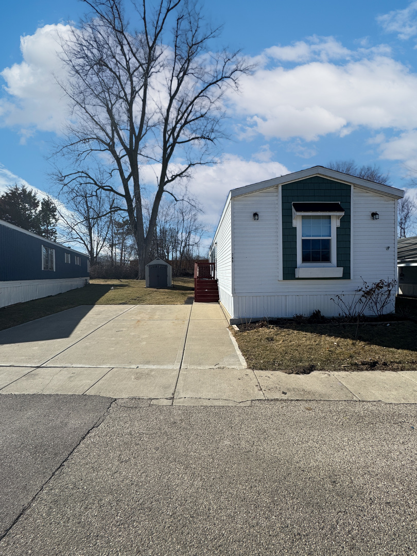 38455 N Sheridan Road Unit: 768