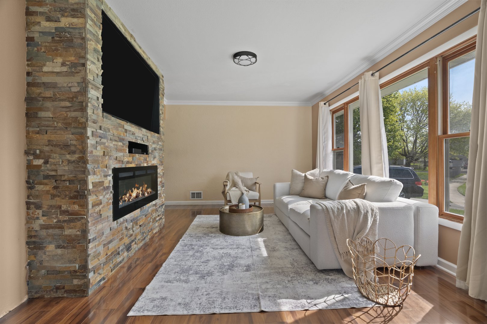 2832 Osage Circle
