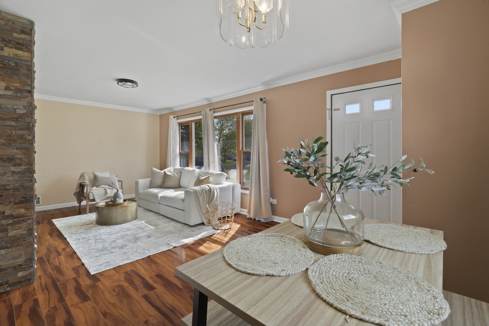 2832 Osage Circle