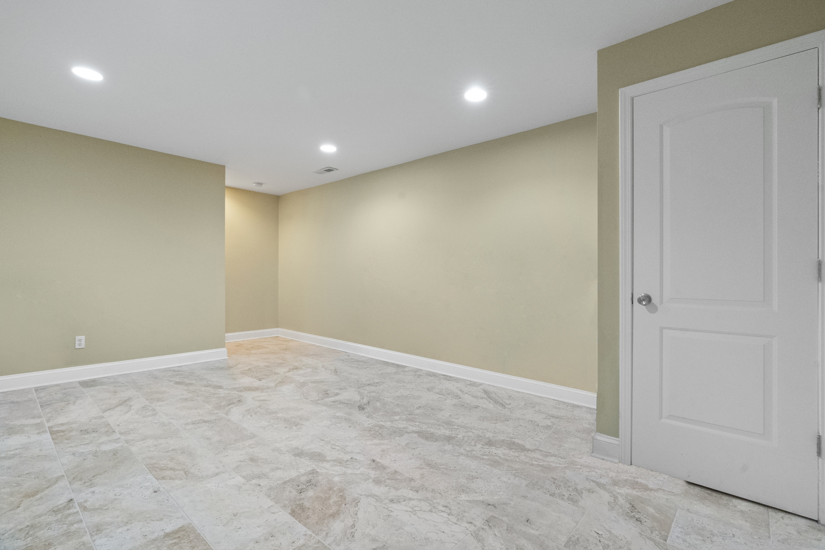 3805 Brighton Court