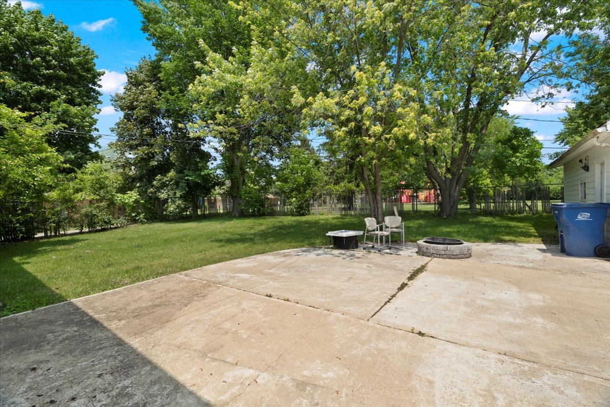 2116 Castle Court
