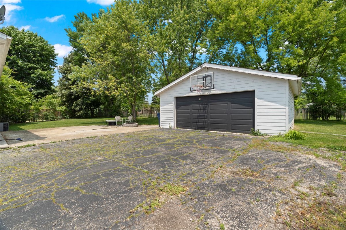 2116 Castle Court