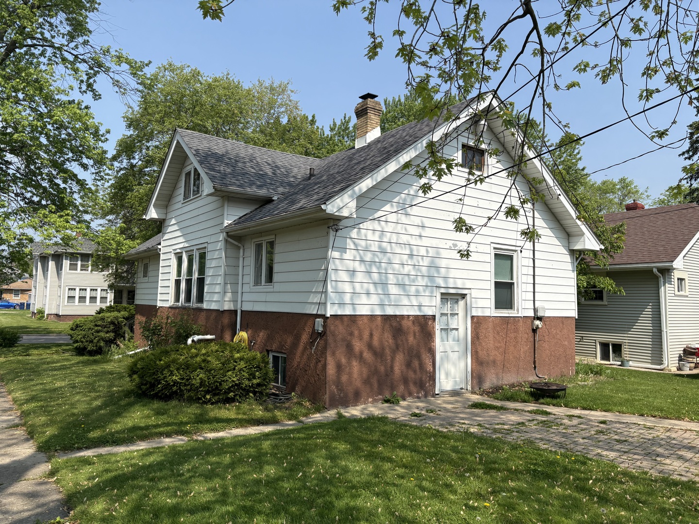 1101 N Ash Street