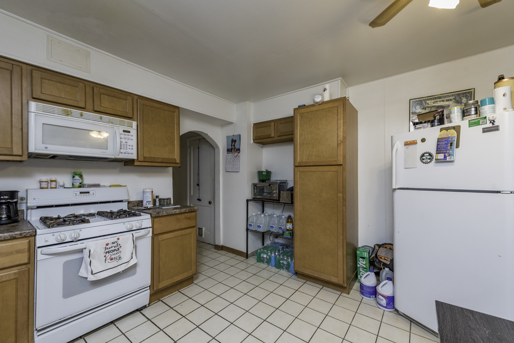 12698 W Grandview Avenue