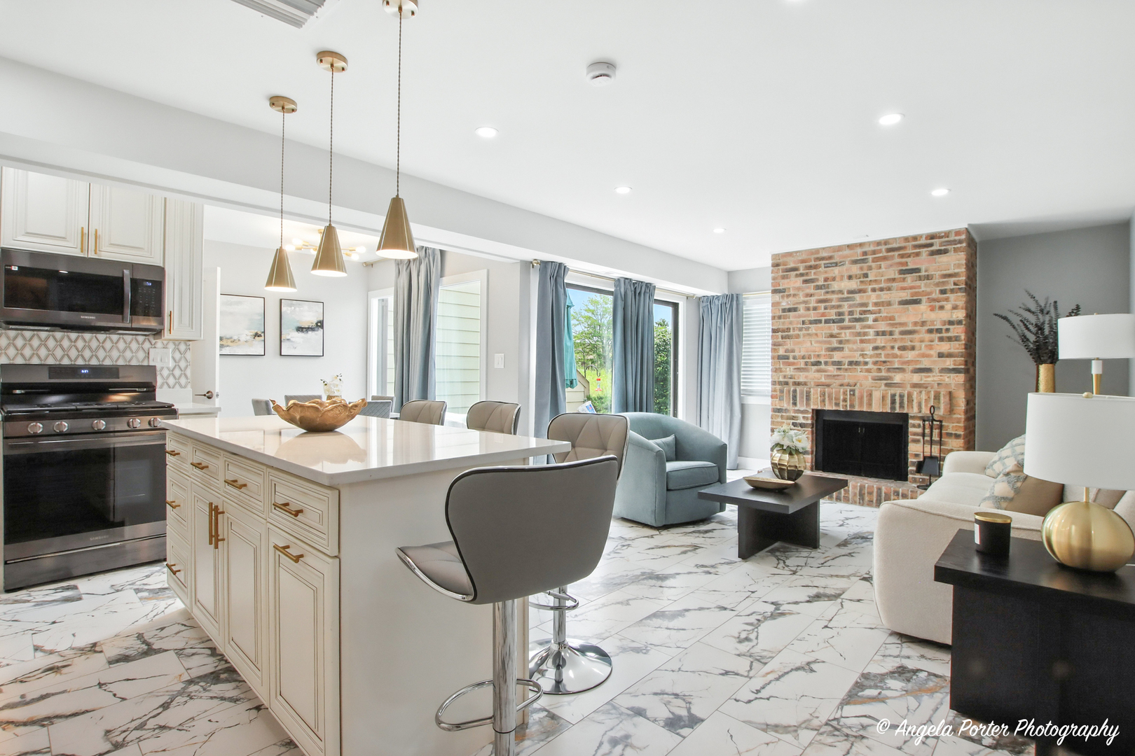 3338 Berwyn Avenue Unit: 95