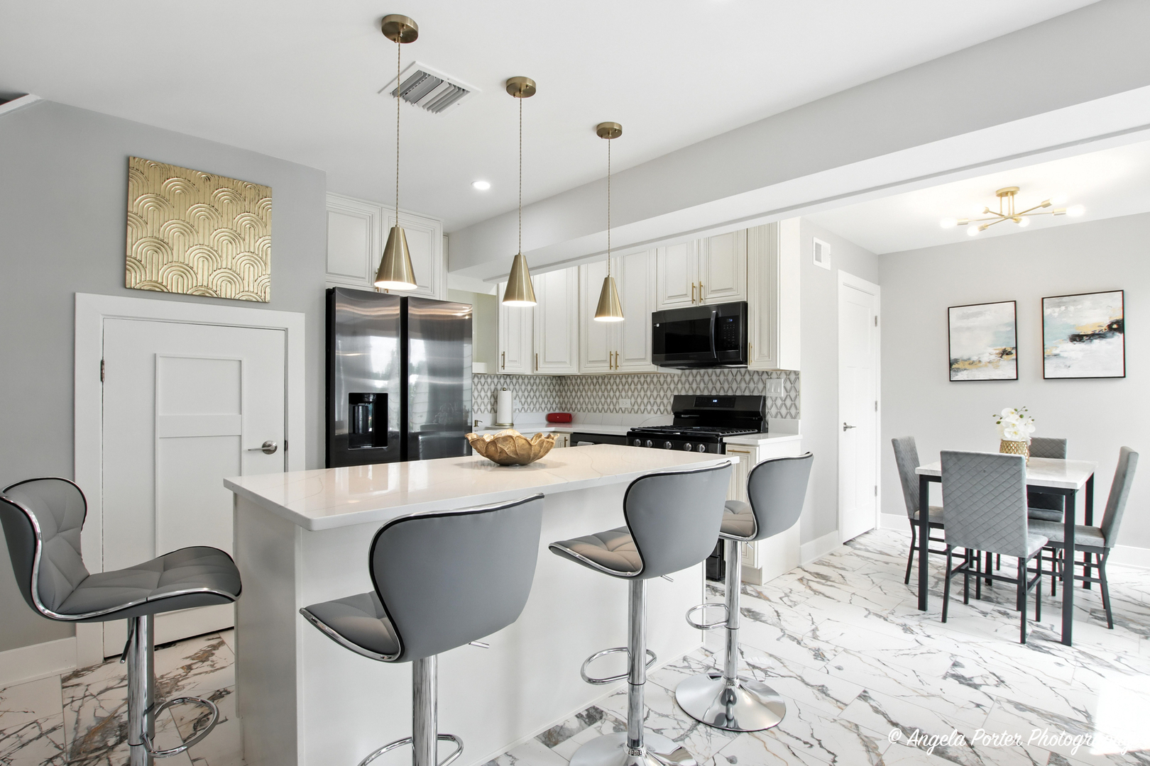 3338 Berwyn Avenue Unit: 95