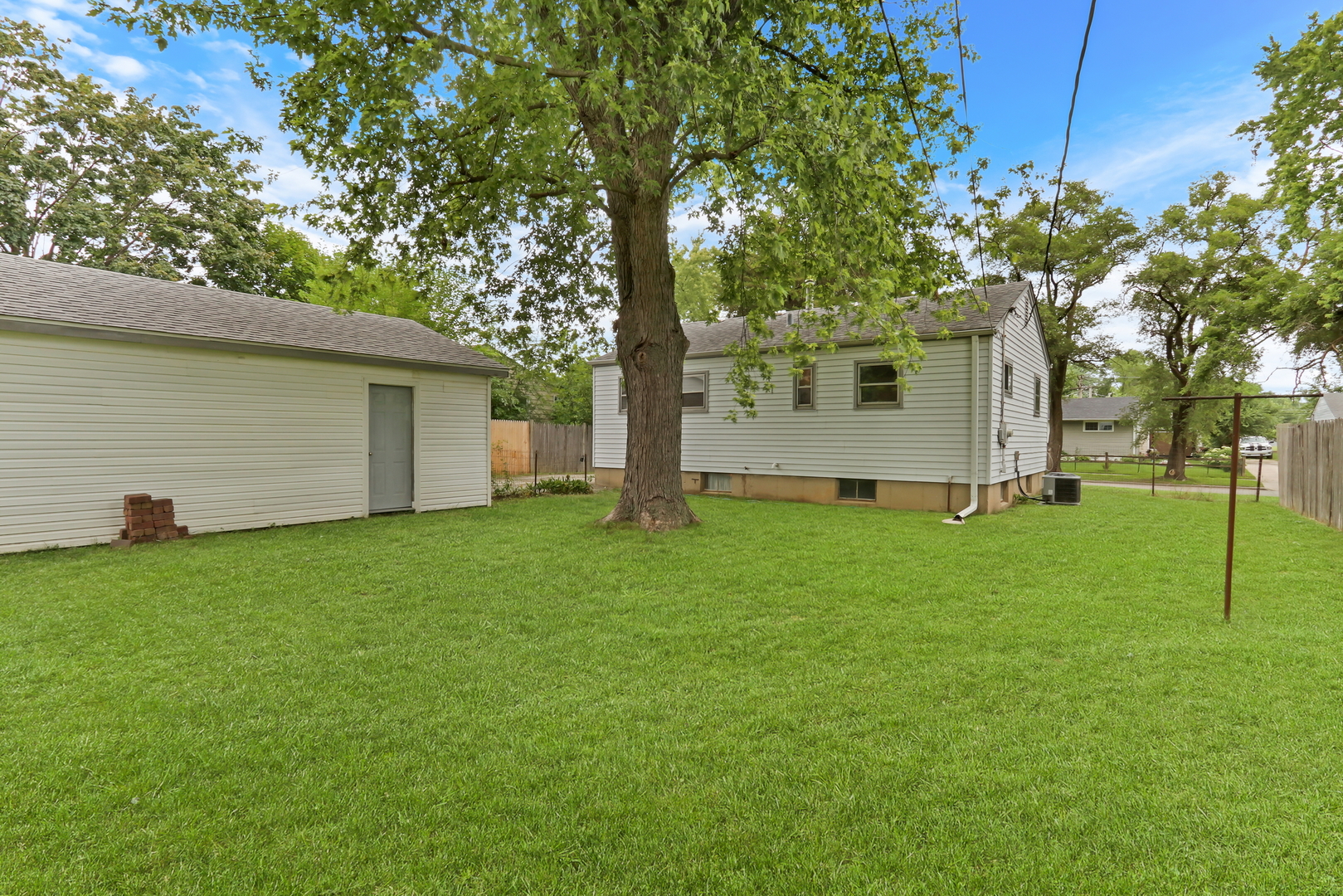 2741 Pawnee Road