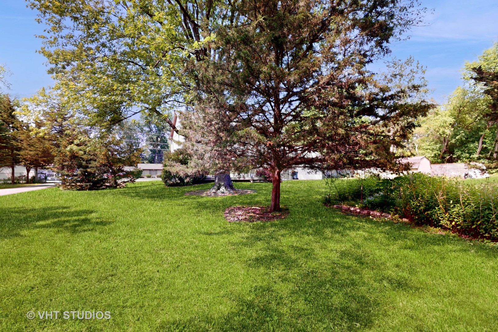 3425 Woodlawn Avenue